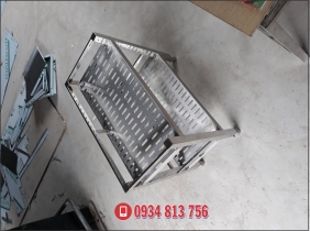 kệ inox1